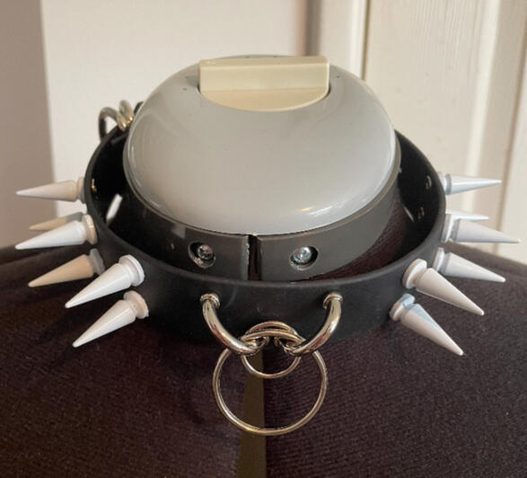 Spiked choker with o rings